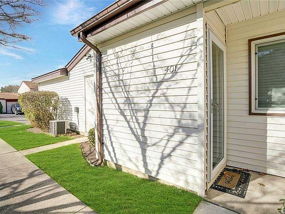 2nd image of 401 Alden Ct E #401
