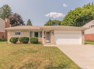 34824 Wood St, Livonia, MI 48154