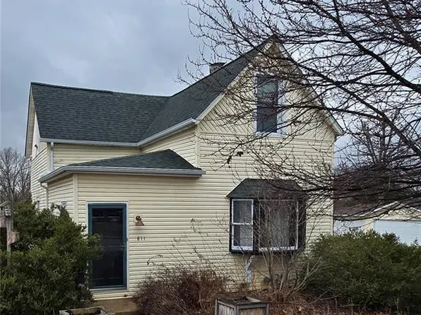 811 N Main St, Columbia, IL 62236