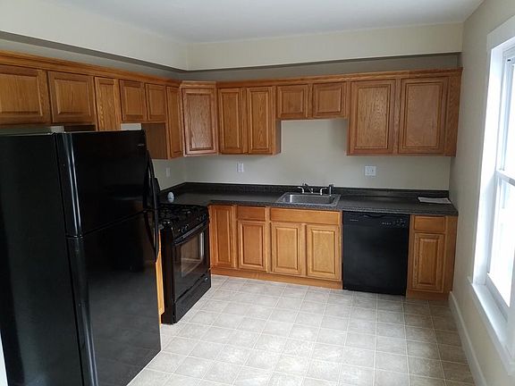 5th image of 23 Sampson St