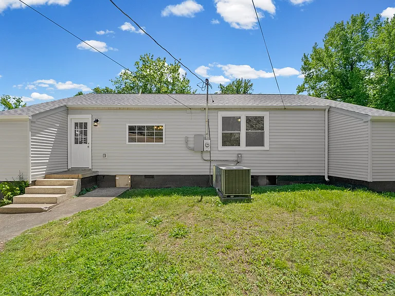 19 Chestnut Dr — Photo 17
