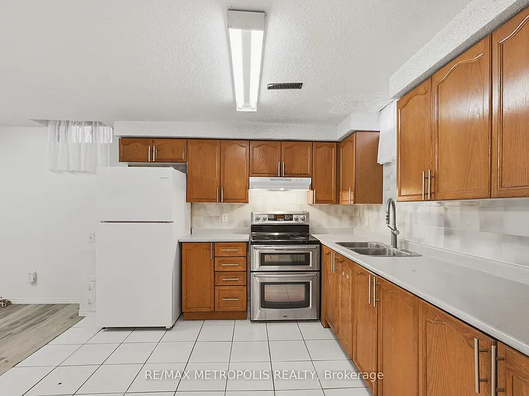 584 Strouds Ln #BASEMENT — Photo 11