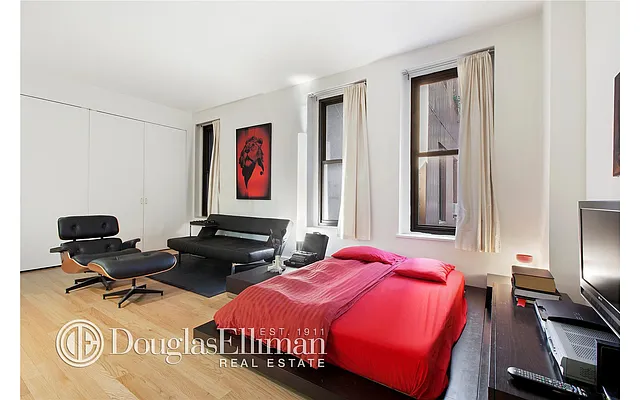Sold by Douglas Elliman | media 2