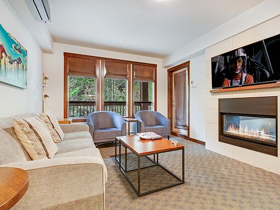 4th image of 2020 London Ln #301B