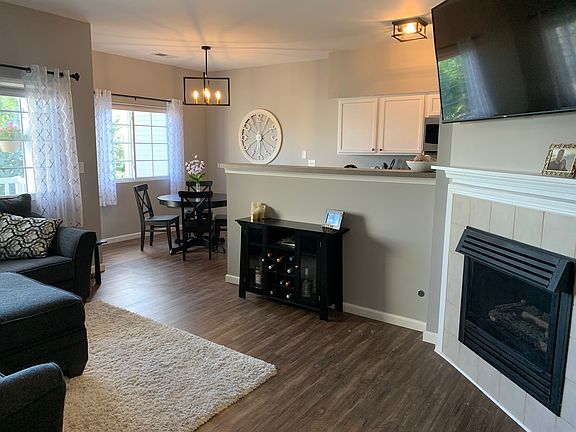 5th image of 156 Heather Glen Dr Unit 156