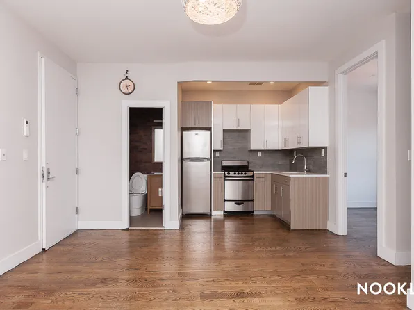 112 Manhattan Ave #3R, Brooklyn, NY 11206