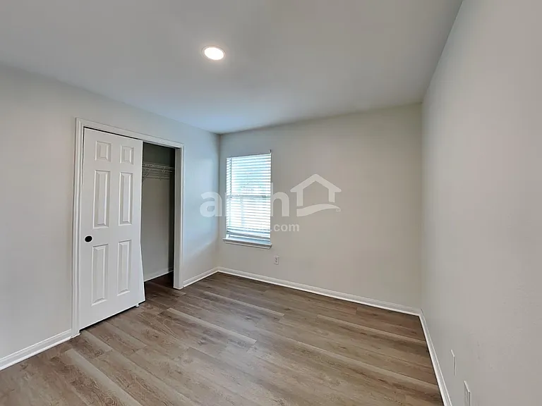 1701 Amberwood Loop — Photo 12