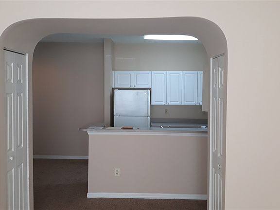 5th image of 33115 Harbour Vista Cir