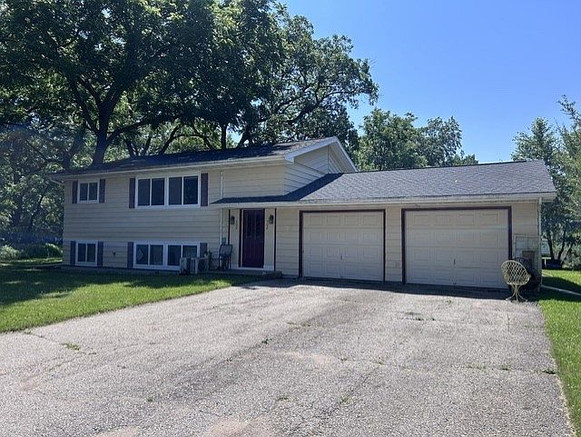 1st image of 402 Derek Ave #402