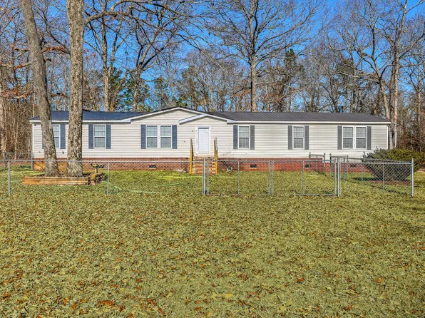 205 Riptide Rd, North, SC 29112