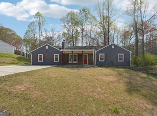 50 Spring Cir, Senoia, GA 30276