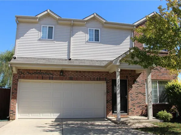 2769 Grand Fir Dr, Greenwood, IN 46143