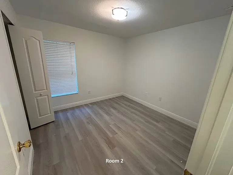 5023 Quadrangle Ct — Photo 21