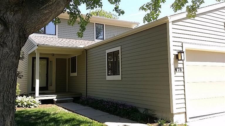 1st image of 678 Woodcreek Cir