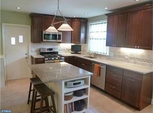 415 W Ellet St, Philadelphia, PA 19119