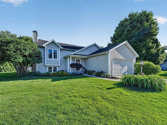 2nd image of 11664 Red Oak Dr