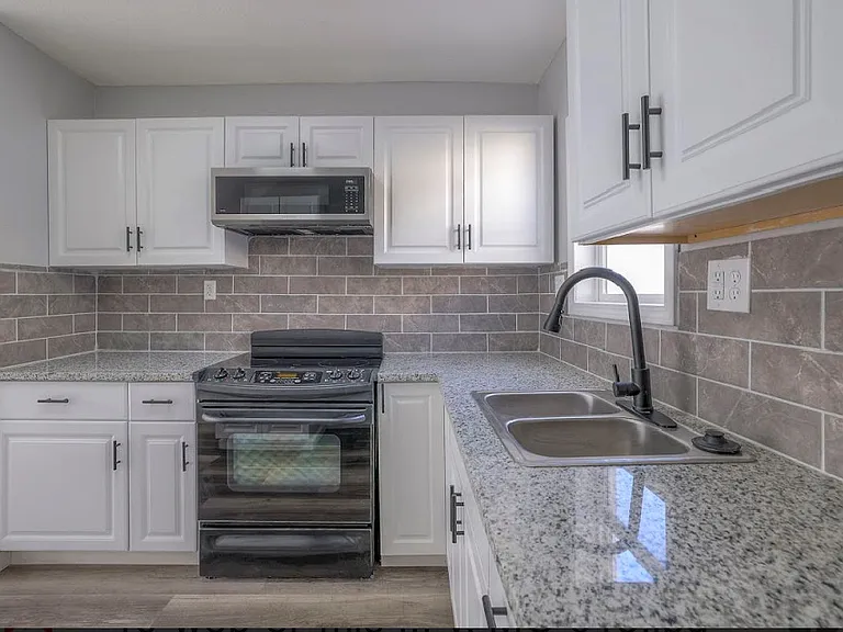 3305 Cleveland Ave — Photo 7
