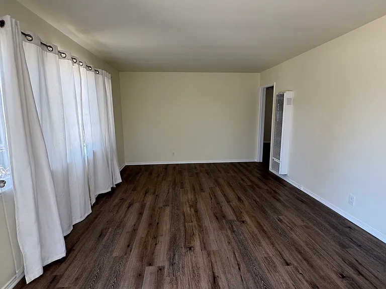 510 Grand Blvd #1 — Photo 7