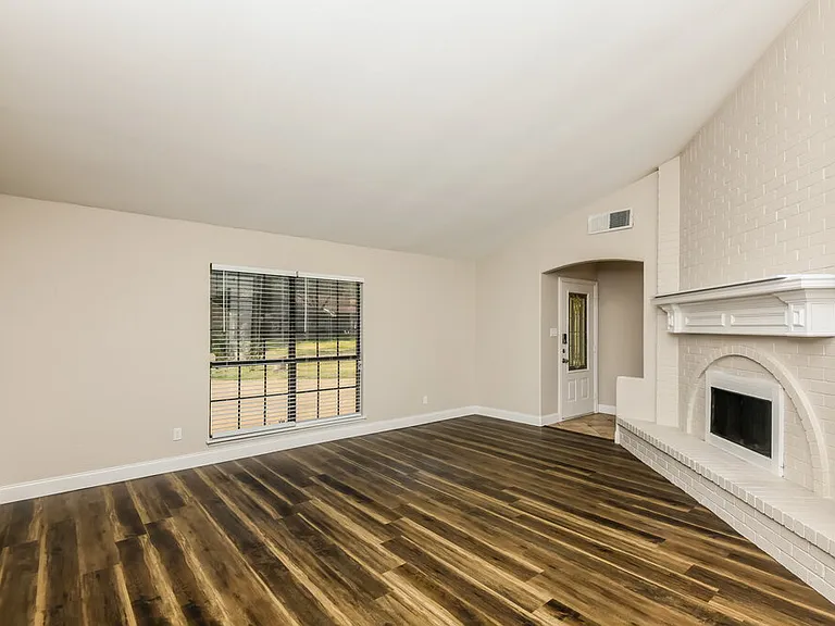 6707 Greenspring Dr — Photo 5