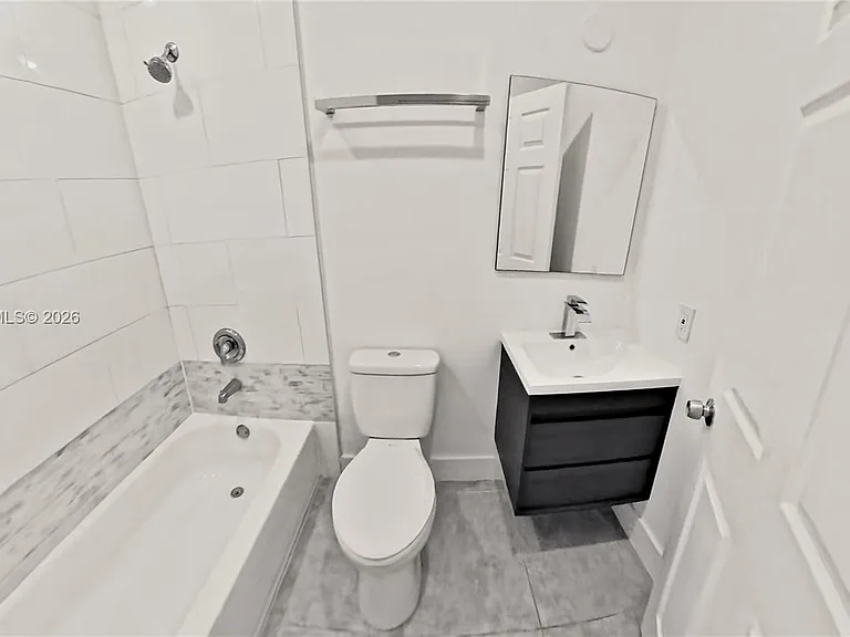 11576 NW 42nd St #11576 — Photo 5