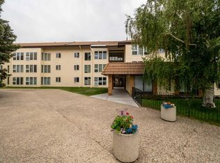 65 N Temple Blvd W #302, Lethbridge, AB T1K 5M2