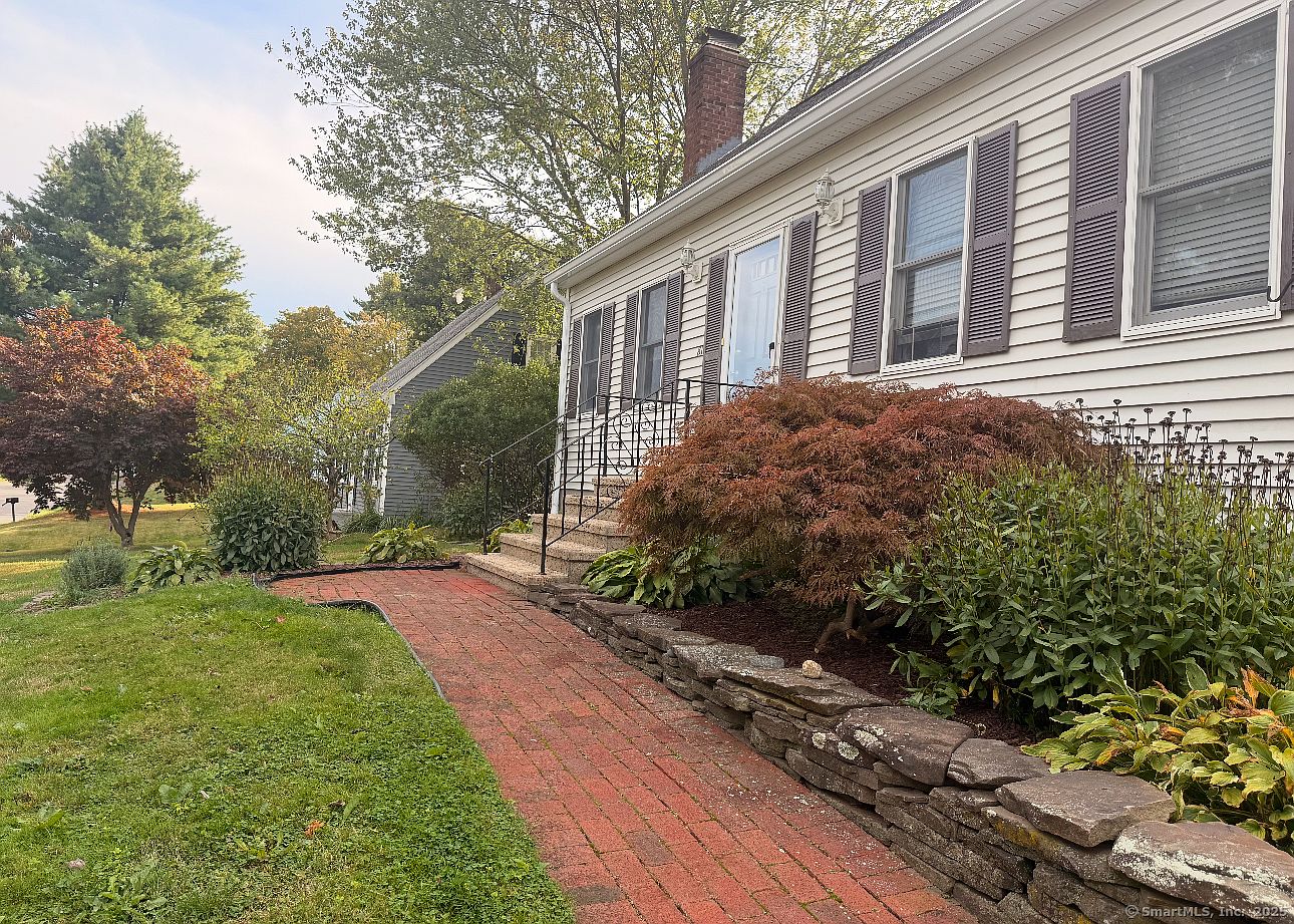 81 Dorothy Drive, Middletown, CT 06457 | Zillow