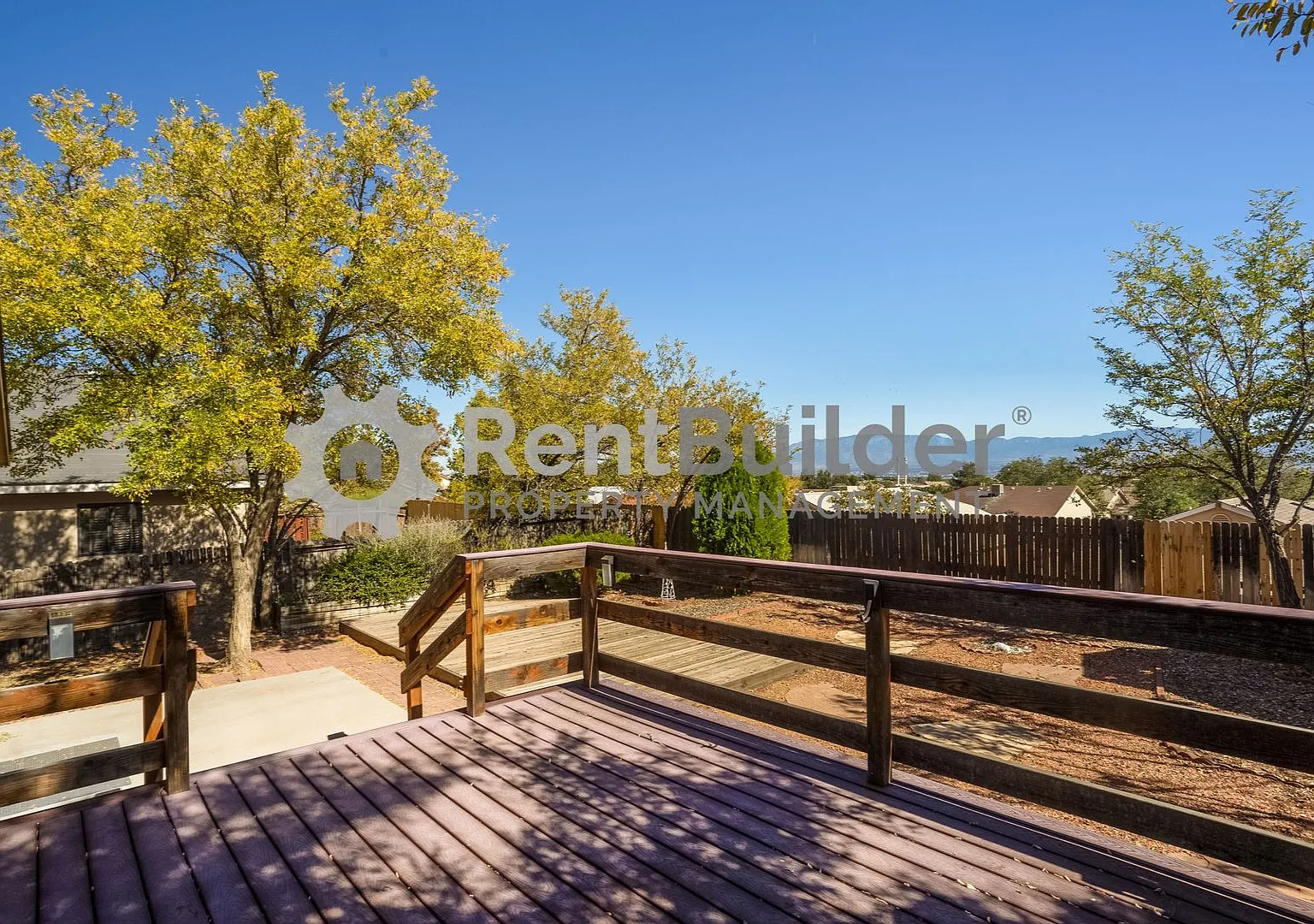 3 bed, 2.0 bath, 1400 sqft, $1,895 — Photo 2