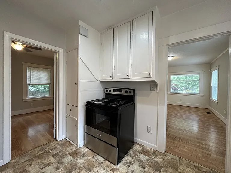 5619 NE 26th Ave — Photo 12