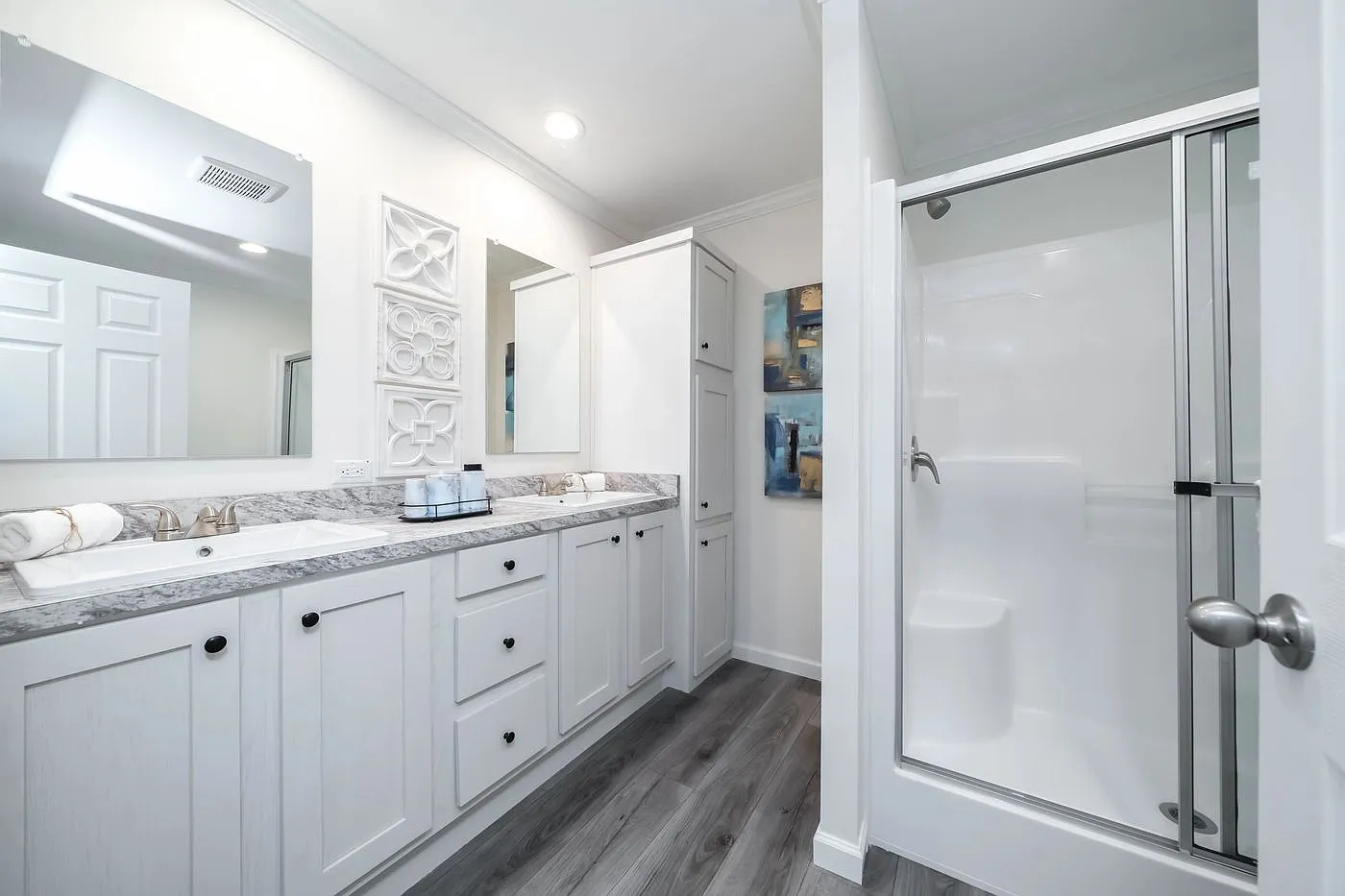 3 bed, 1200 sqft, $1,800 — Photo 3