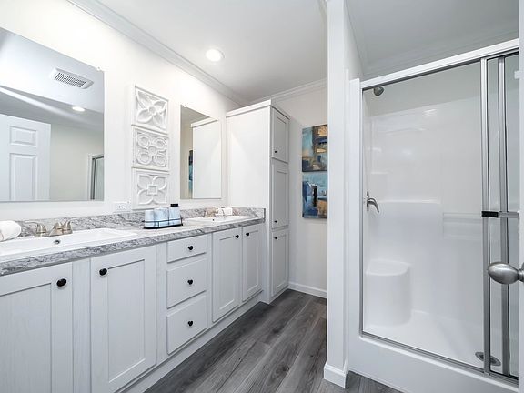 3rd image of 945 College Park Rd #38