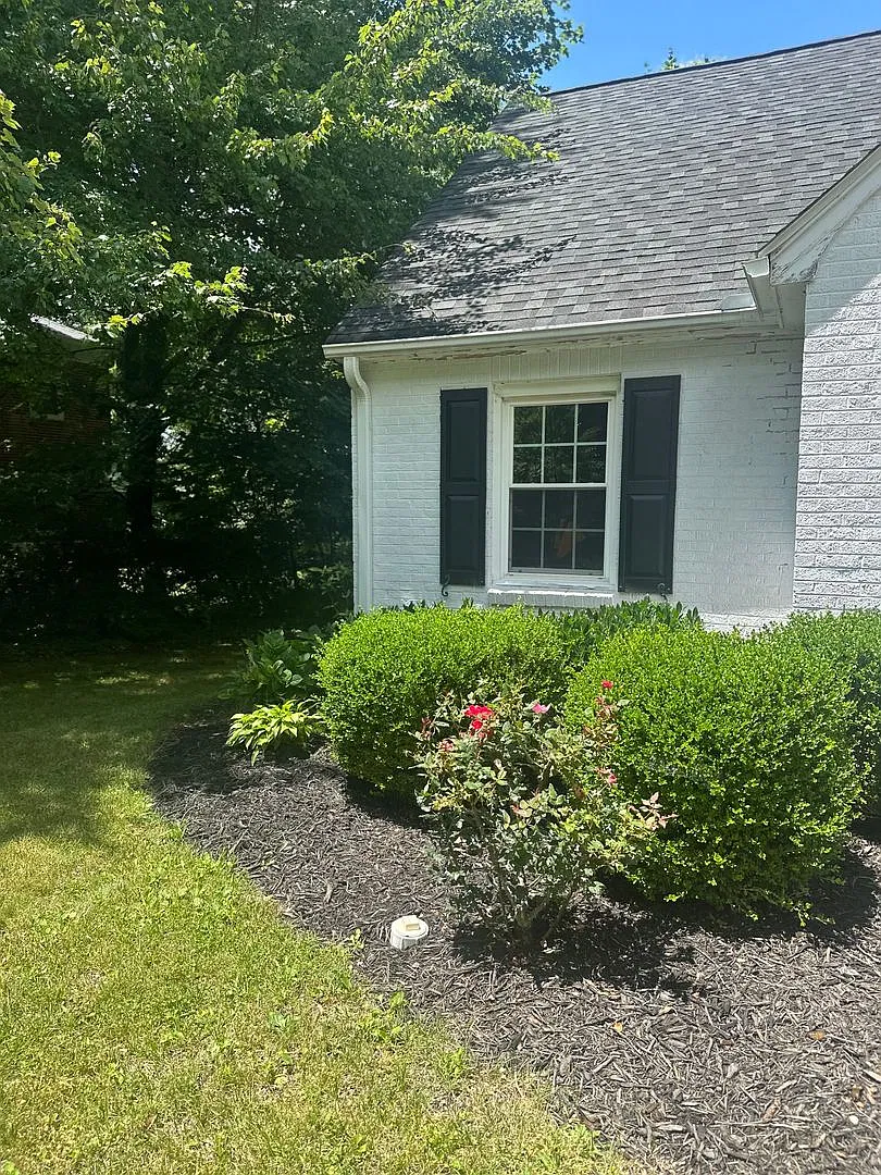 August 2027 Move in $2800 per month 3 bedroom 2 bath house in Blacksburg — Photo 3