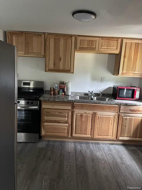 1st image of 334 S 24th St