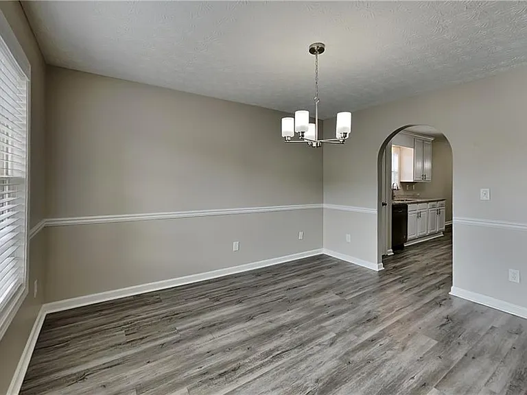 658 Castlebrooke Way — Photo 6