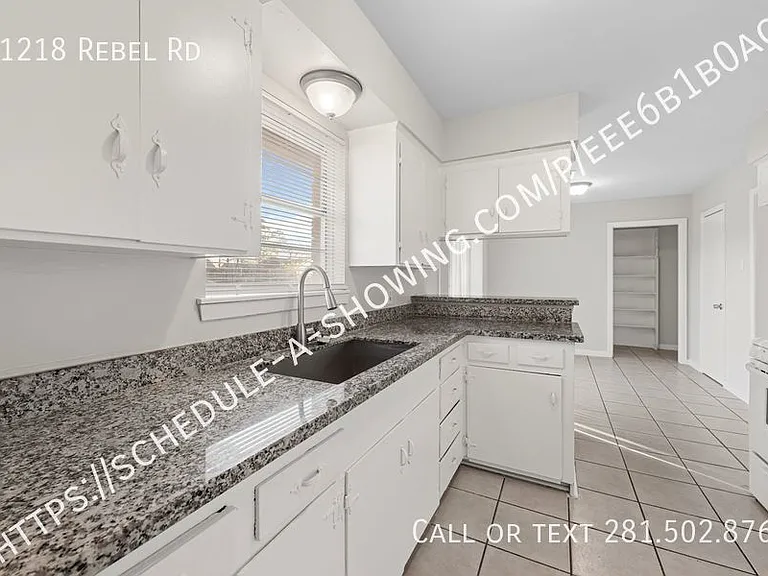11218 Rebel Rd — Photo 3