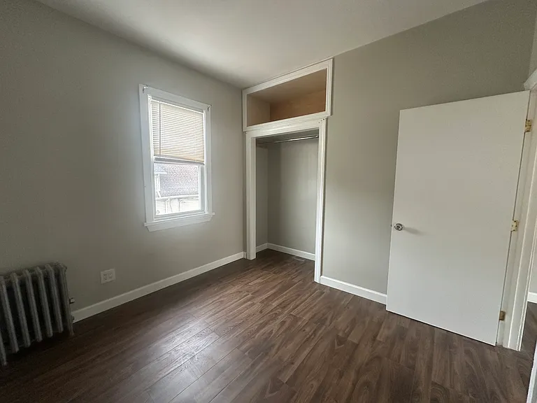 263 E 22nd St #2 — Photo 15