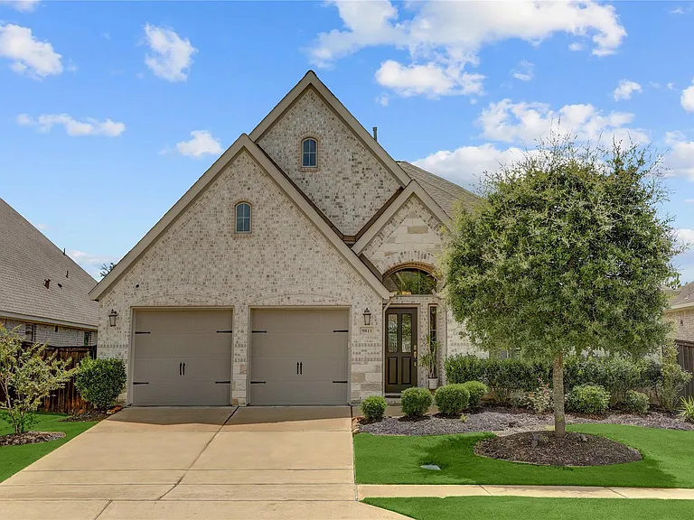 9811 Faulkner Trl — Photo 1