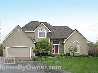 9871 Bur Oak Cir, De Soto, KS 66018