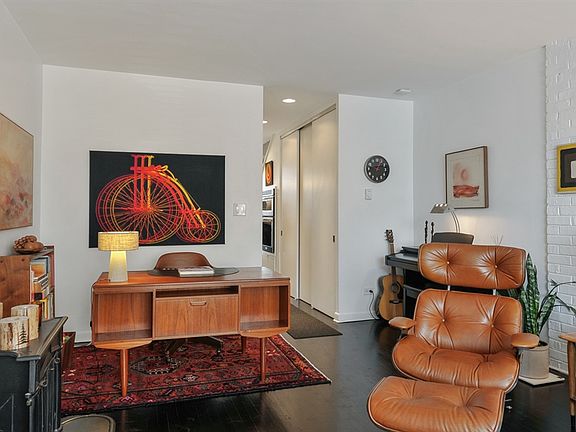5th image of 235 W Eugenie St APT T4