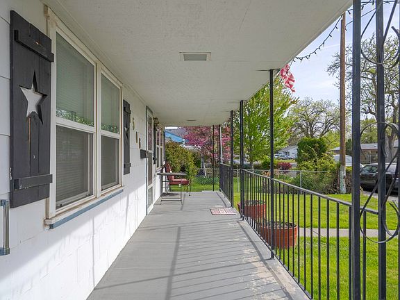 3rd image of 1506 Perkins Ave