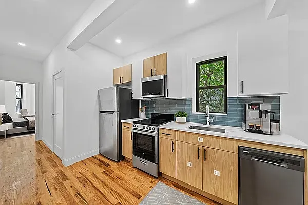 Rented by Vector New York, LLC | media 1