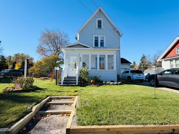 918 Swinton St, Sault Sainte Marie, MI 49783