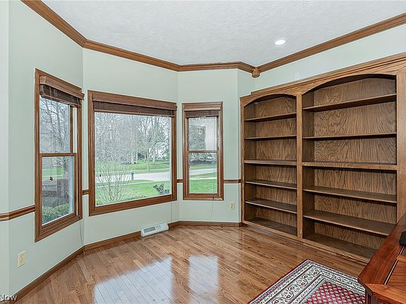 4th image of 34756 Blue Heron Dr