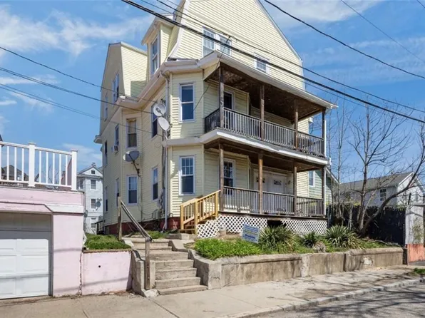 16 Maplehurst Ave, Providence, RI 02908
