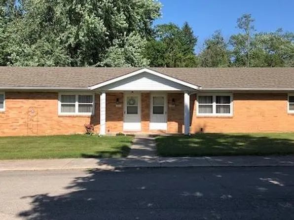 102 N Redwood Ln, Muncie, IN 47304