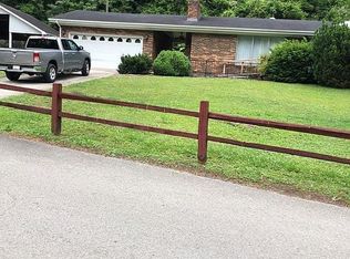 45 Peyton Crk, Pikeville, KY 41501