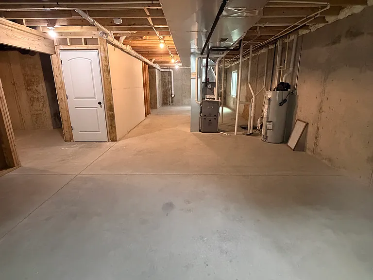 1609 Hillside Ln — Photo 14