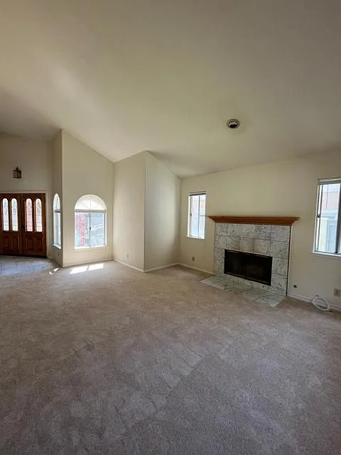 2419 Clark Lane — Photo 3