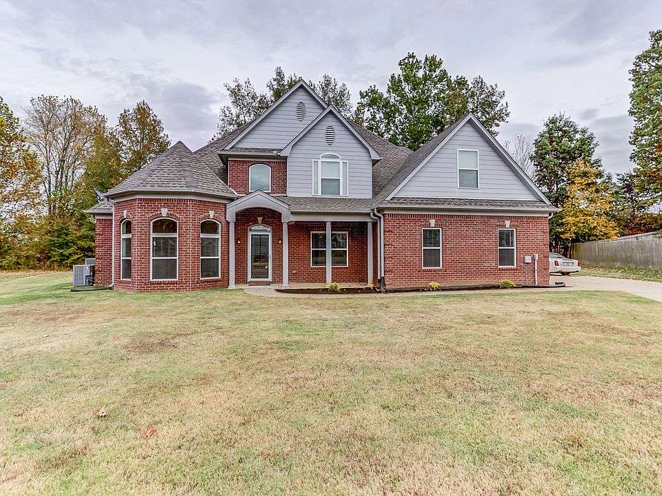 1st image of 120 Austin Dr