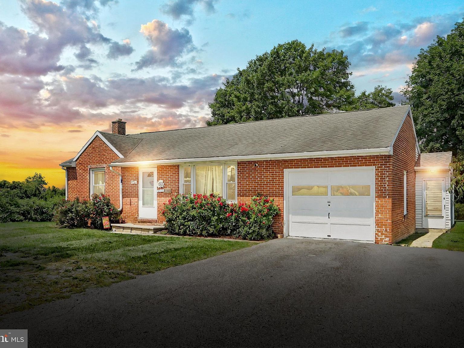 7469 Lincoln Hwy, Abbottstown, PA 17301 | Zillow