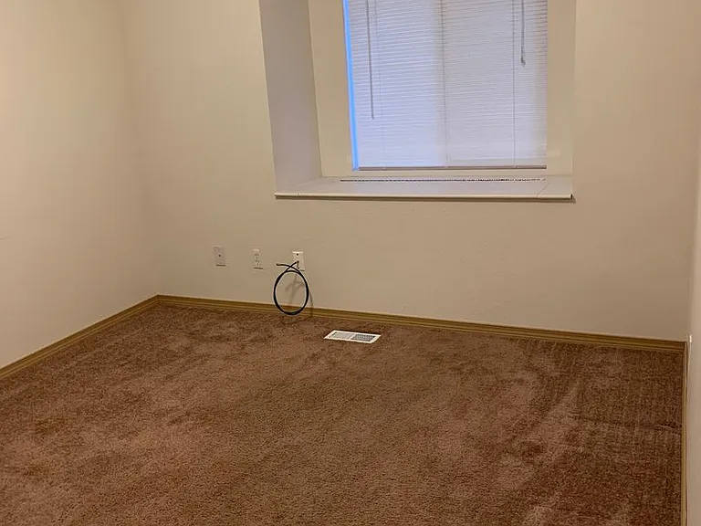7621 Snow View Dr — Photo 19